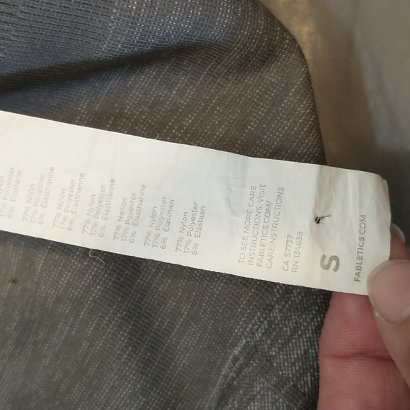 Fabletics heathered grey high waisted seamless runched leggings - Picture 4 of 5